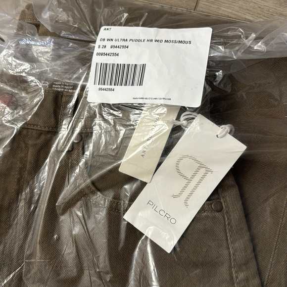 NWT! Anthropologie Pilcro Moss High-Rise Wide-Leg Puddle Jeans - Multiple ⚽️ - Picture 6 of 9